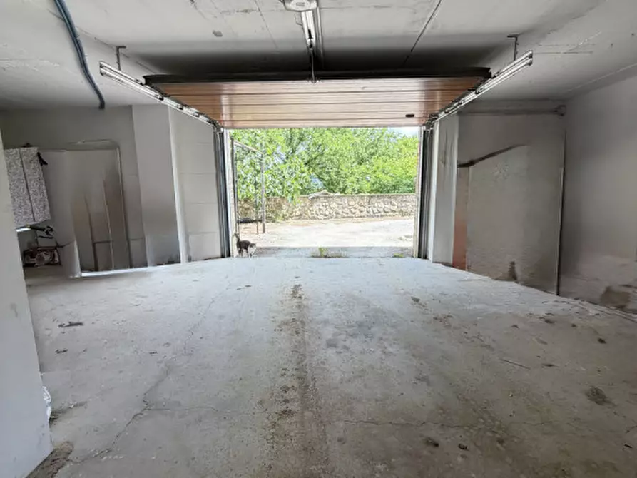 Immagine 77 di Rustico / casale in vendita  a Perugia