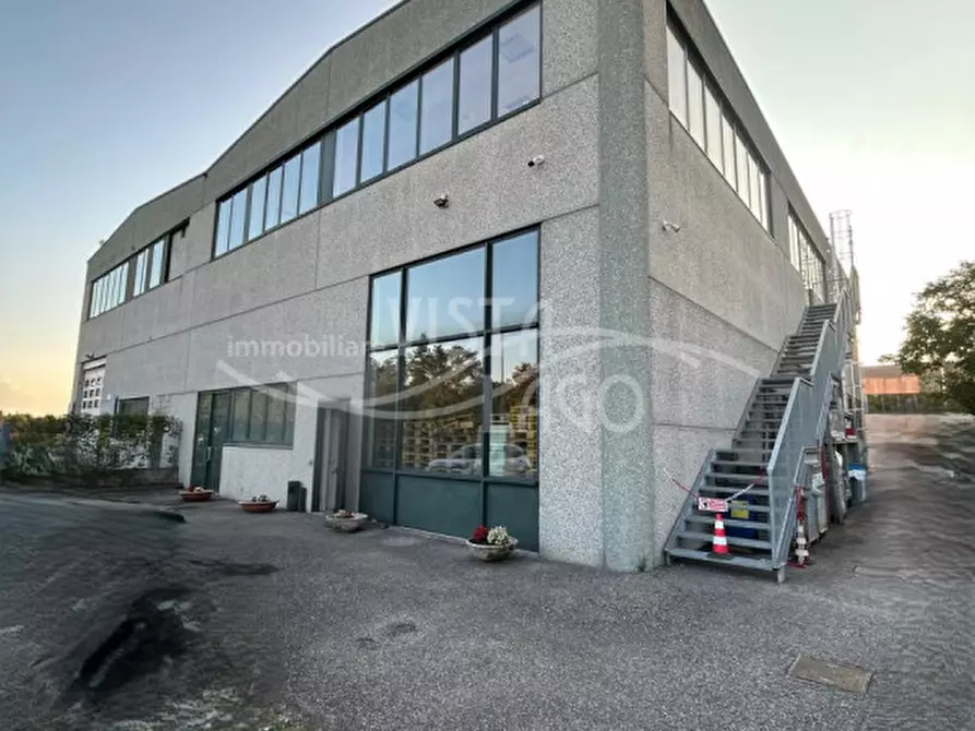 Immagine 3 di Capannone industriale in vendita  in Via Regina, snc a Fino Mornasco