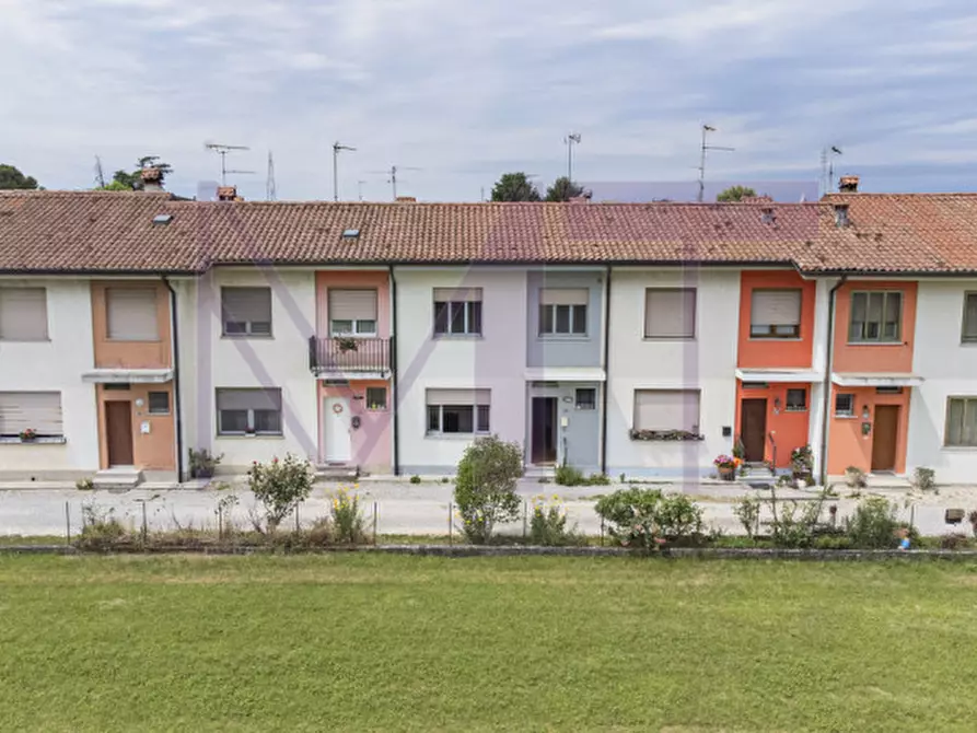 Immagine 3 di Villetta a schiera in vendita  in Via Antonio De Pollis a San Giovanni Al Natisone