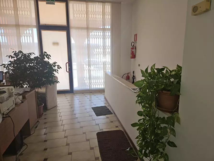 Immagine 4 di Laboratorio in vendita  in Via Zuccherificio a Este