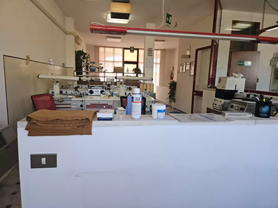 Immagine 8 di Laboratorio in vendita  in Via Zuccherificio a Este