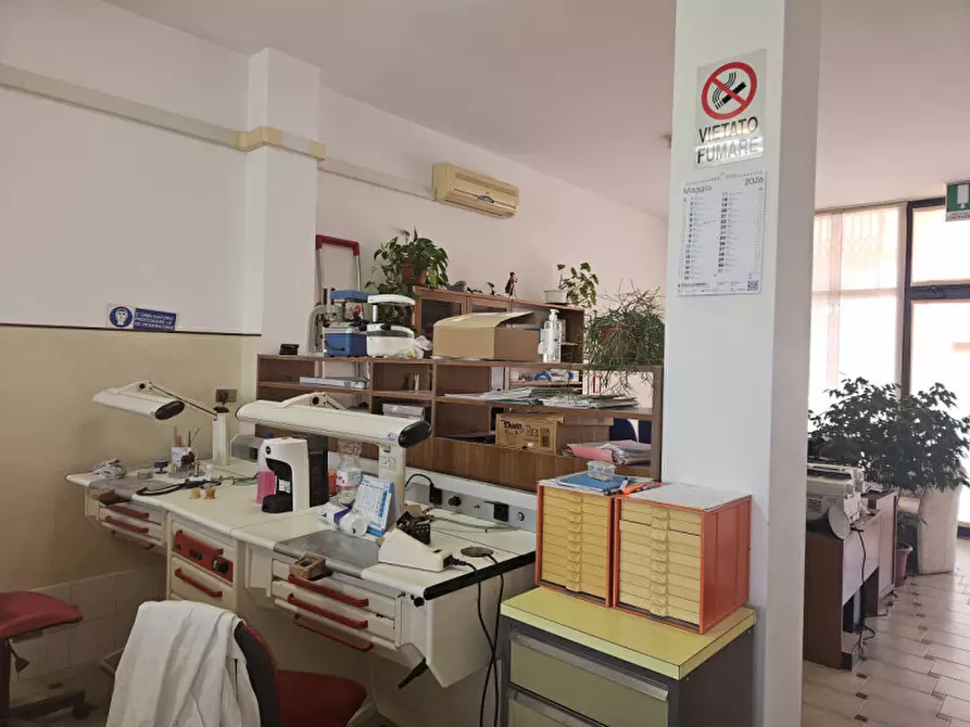 Immagine 17 di Laboratorio in vendita  in Via Zuccherificio a Este