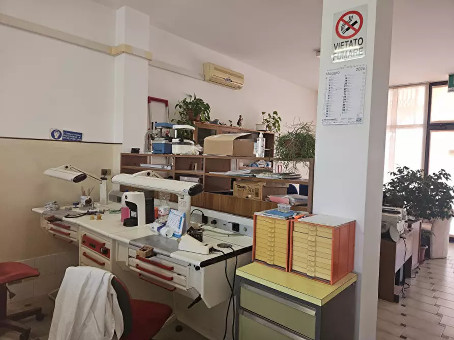 Immagine 18 di Laboratorio in vendita  in Via Zuccherificio a Este