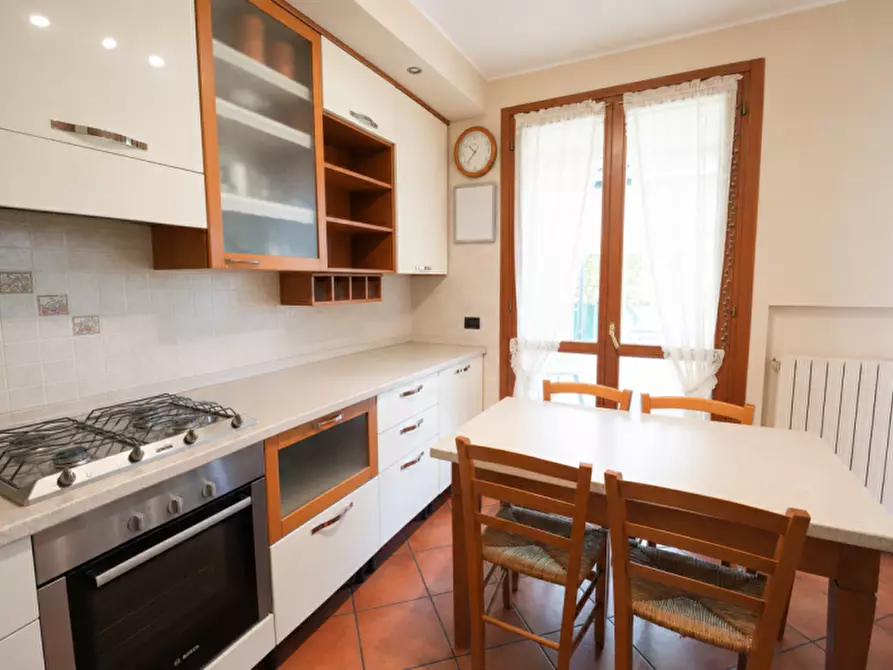 Immagine 9 di Villa in vendita  in Via Mazzini 77 a Biassono