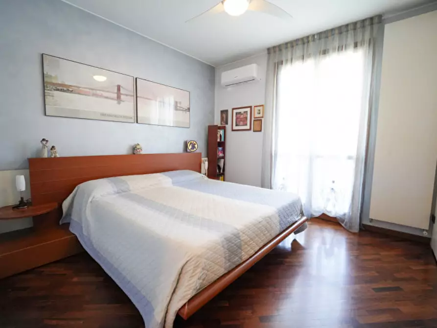 Immagine 14 di Villa in vendita  in Via Mazzini 77 a Biassono