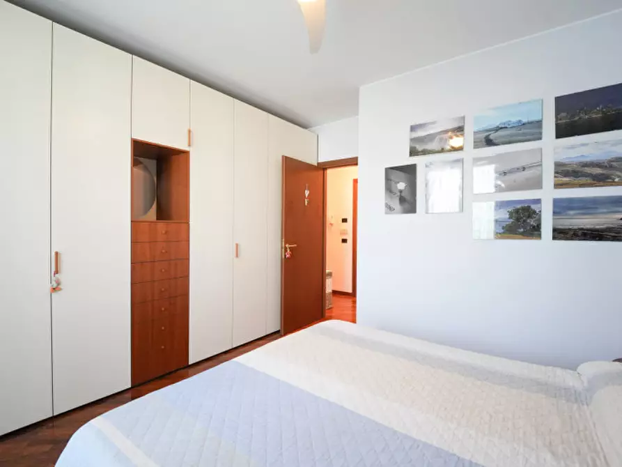 Immagine 16 di Villa in vendita  in Via Mazzini 77 a Biassono