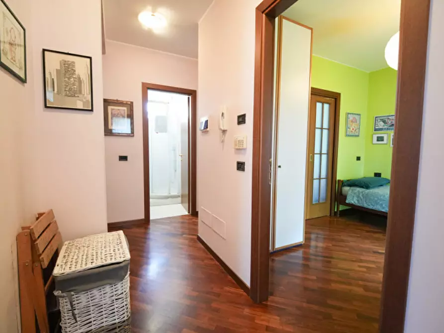 Immagine 17 di Villa in vendita  in Via Mazzini 77 a Biassono