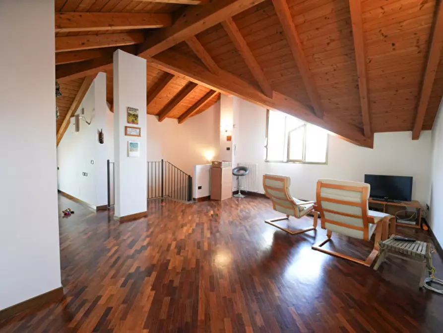 Immagine 41 di Villa in vendita  in Via Mazzini 77 a Biassono
