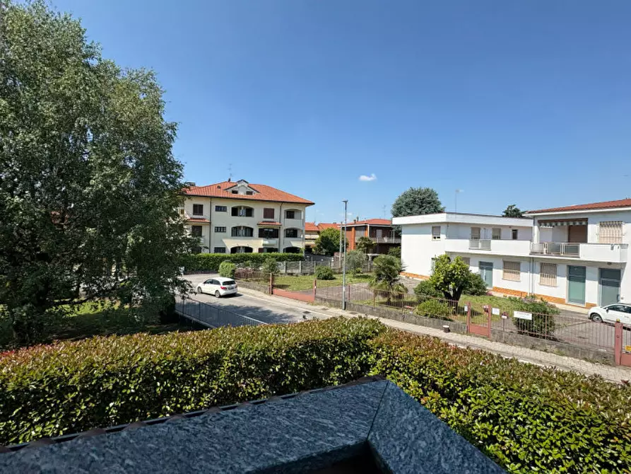 Immagine 42 di Villa in vendita  in Via Mazzini 77 a Biassono