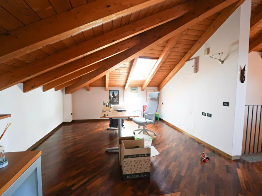 Immagine 45 di Villa in vendita  in Via Mazzini 77 a Biassono