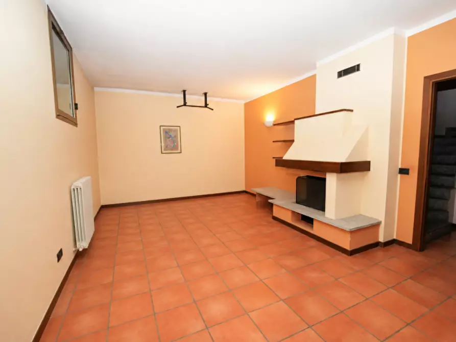 Immagine 49 di Villa in vendita  in Via Mazzini 77 a Biassono
