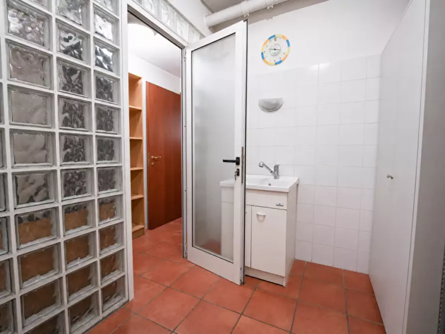 Immagine 50 di Villa in vendita  in Via Mazzini 77 a Biassono