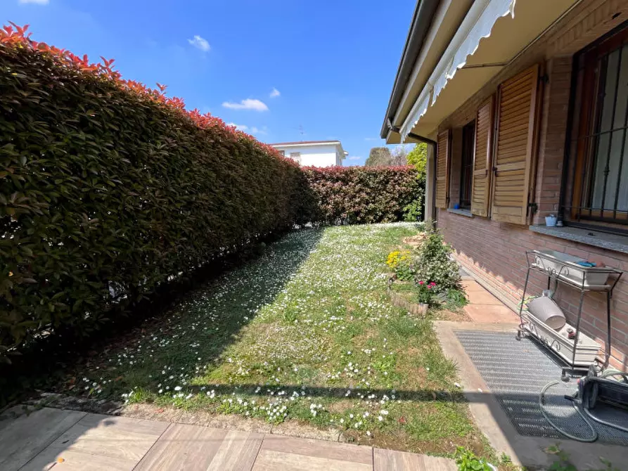 Immagine 52 di Villa in vendita  in Via Mazzini 77 a Biassono