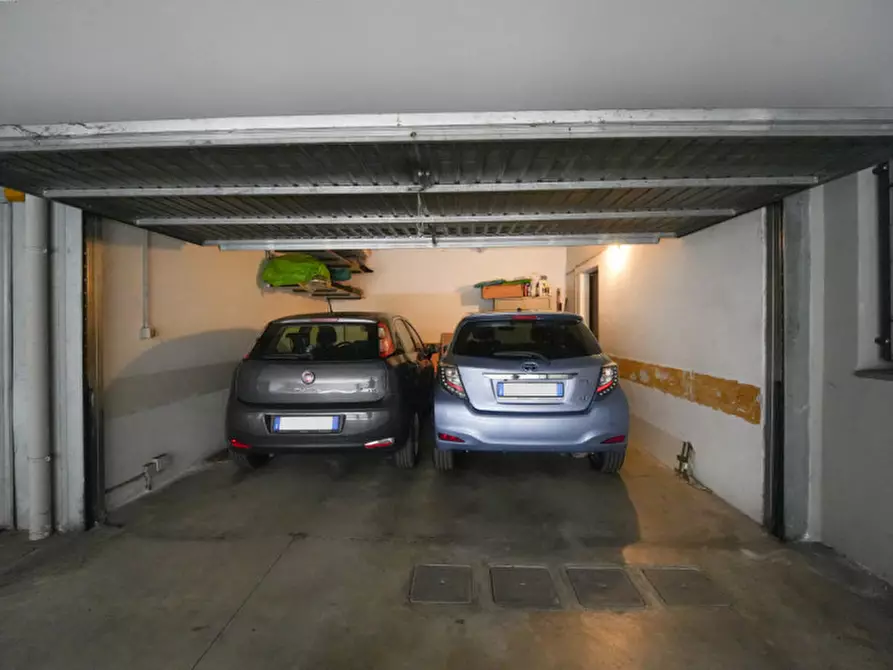 Immagine 62 di Villa in vendita  in Via Mazzini 77 a Biassono