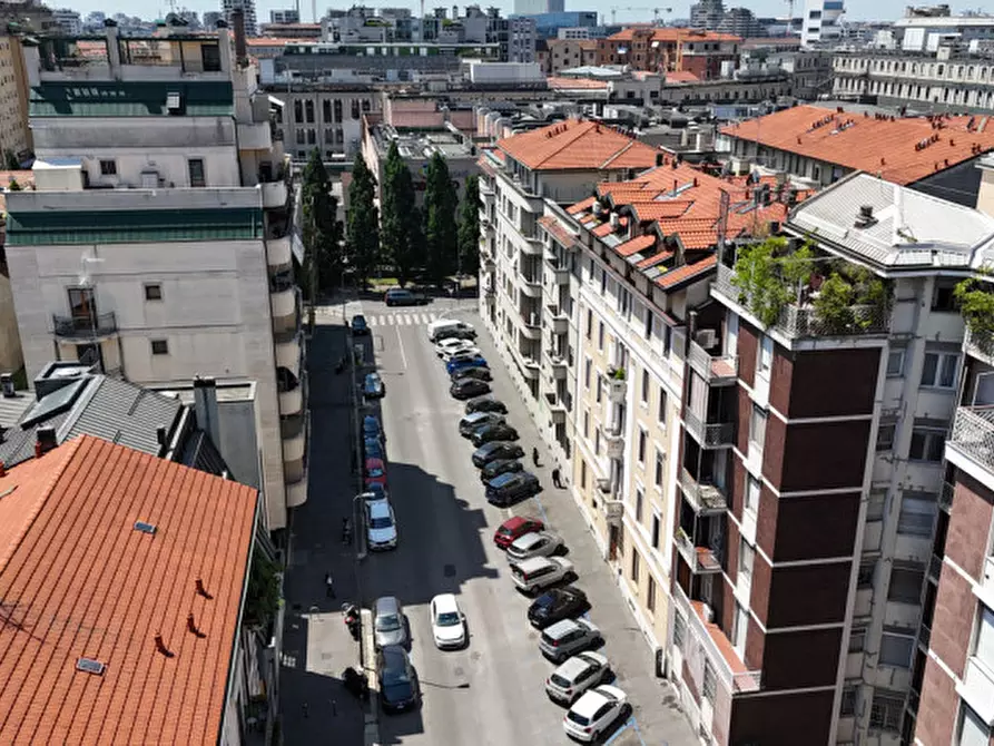 Immagine 1 di Appartamento in vendita  in Via Lattanzio a Milano
