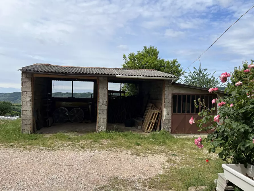 Immagine 4 di Rustico / casale in vendita  in via Cortivi 9 a Grezzana