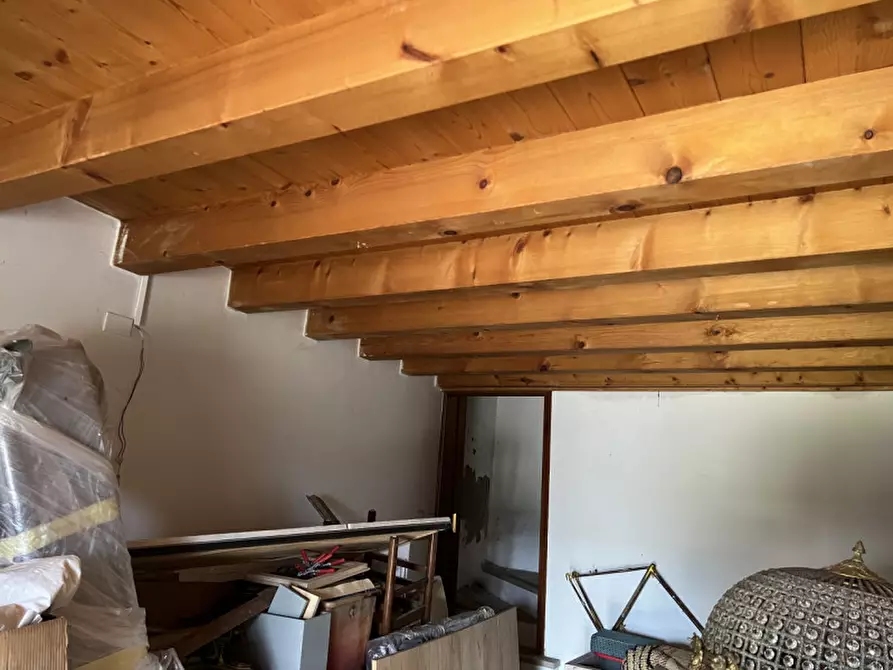 Immagine 6 di Rustico / casale in vendita  in via Cortivi 9 a Grezzana