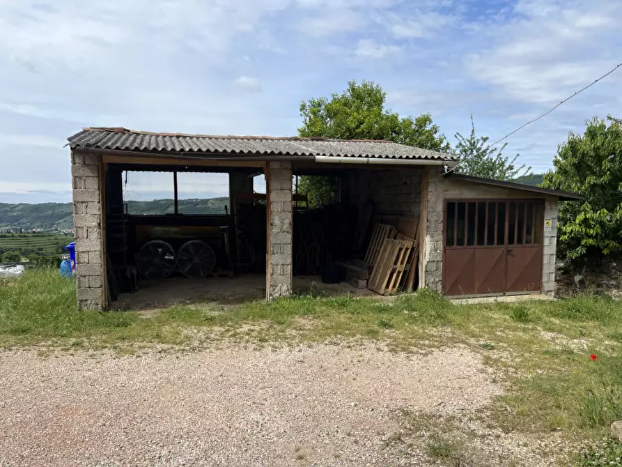 Immagine 10 di Rustico / casale in vendita  in via Cortivi 9 a Grezzana