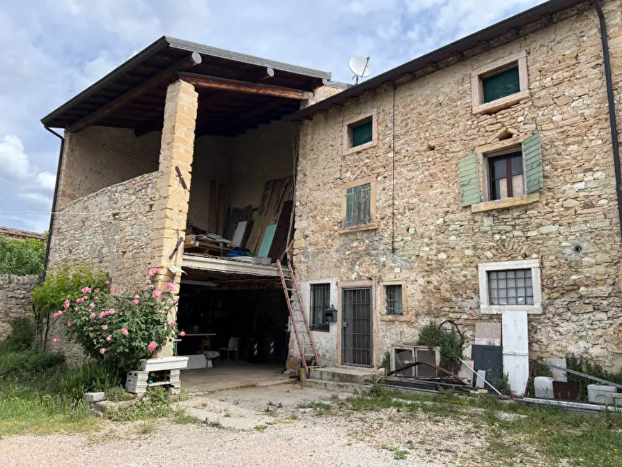 Immagine 16 di Rustico / casale in vendita  in via Cortivi 9 a Grezzana