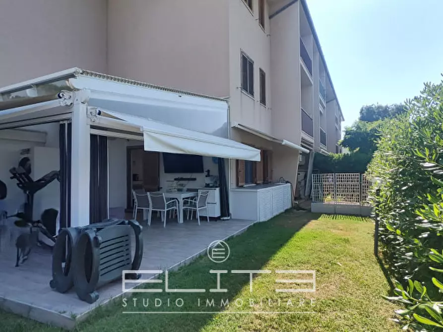 Immagine 2 di Appartamento in vendita  in VIA DEL CONERO a Numana