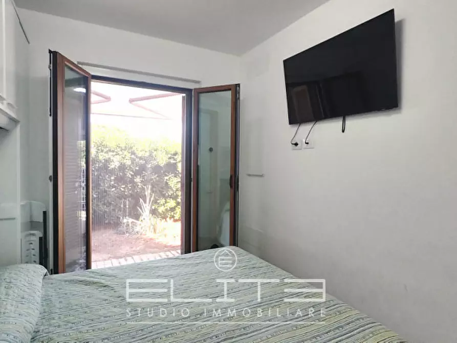 Immagine 9 di Appartamento in vendita  in VIA DEL CONERO a Numana