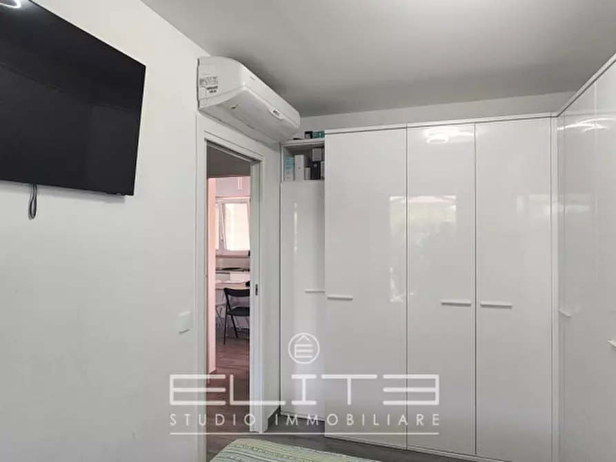 Immagine 10 di Appartamento in vendita  in VIA DEL CONERO a Numana