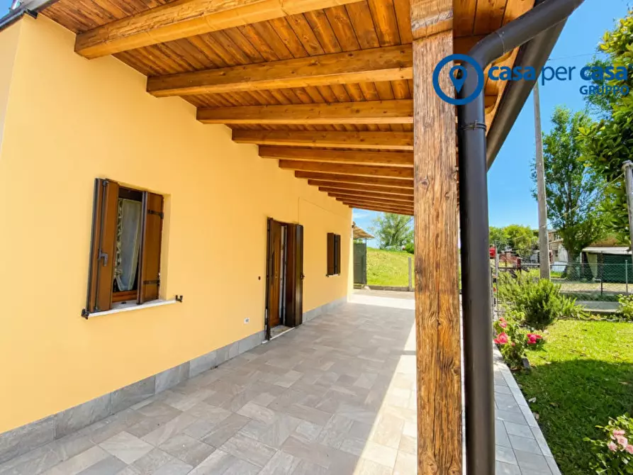 Immagine 2 di Casa indipendente in vendita  in Via Rovigo a Porto Tolle