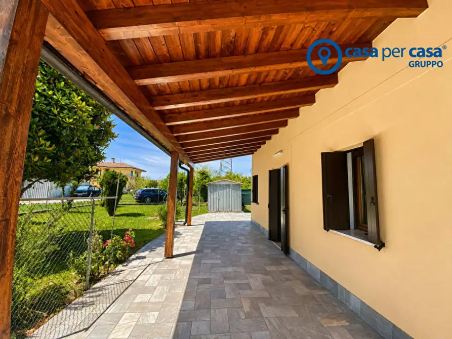 Immagine 5 di Casa indipendente in vendita  in Via Rovigo a Porto Tolle