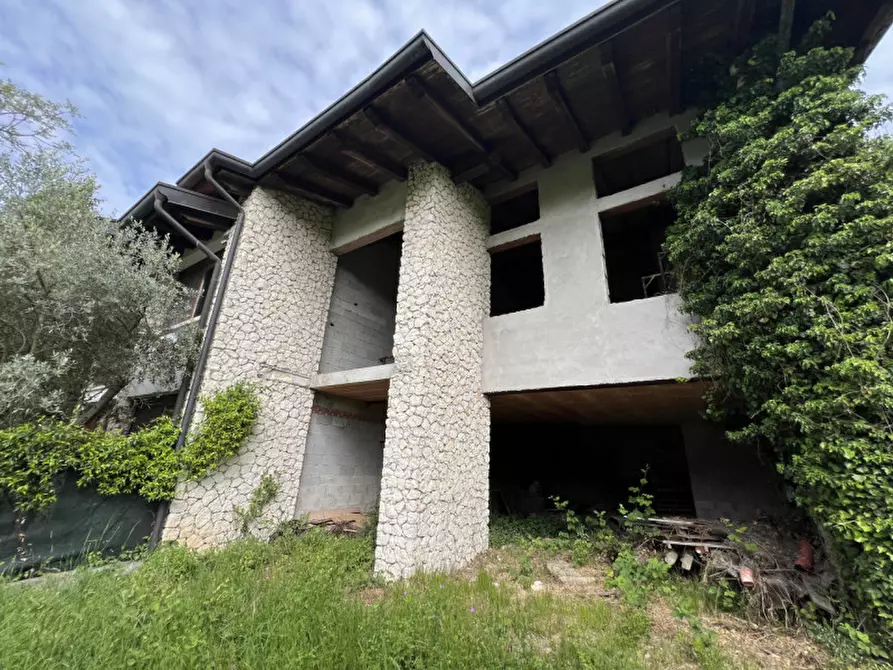 Immagine 6 di Casa bifamiliare in vendita  in via Pozze a Negrar di Valpolicella
