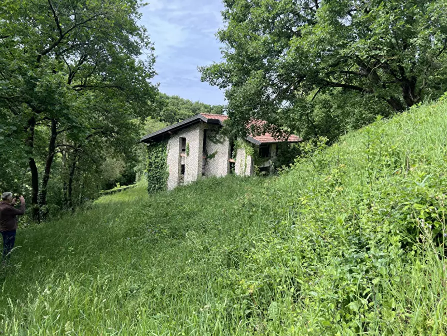 Immagine 12 di Casa bifamiliare in vendita  in via Pozze a Negrar di Valpolicella