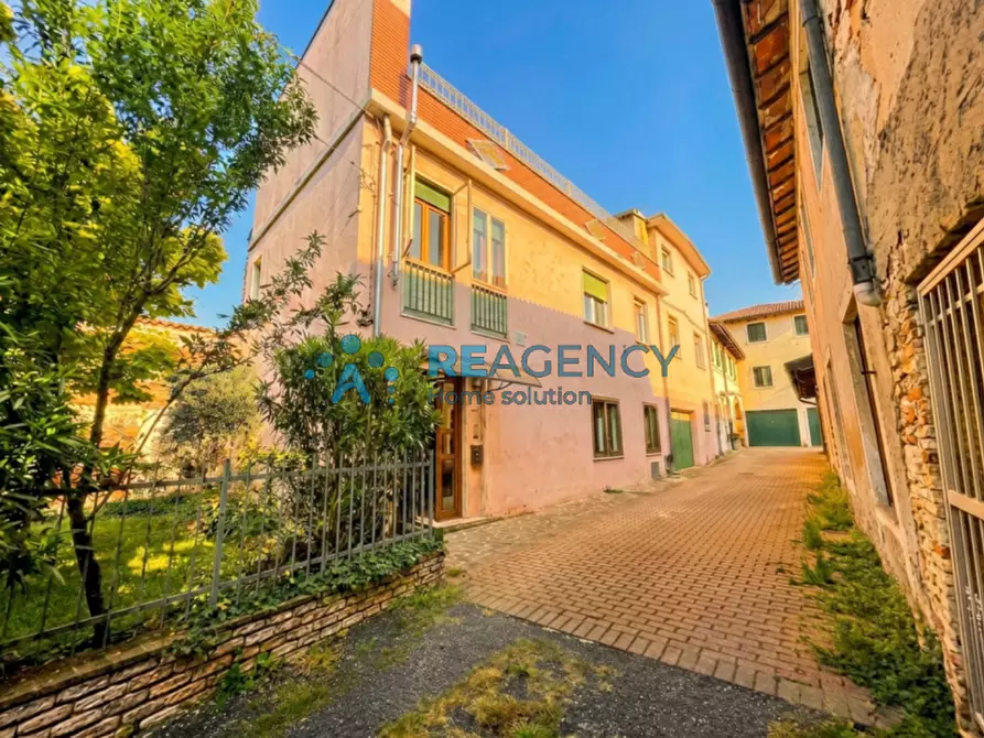 Immagine 1 di Villetta a schiera in vendita  a Montebello Vicentino