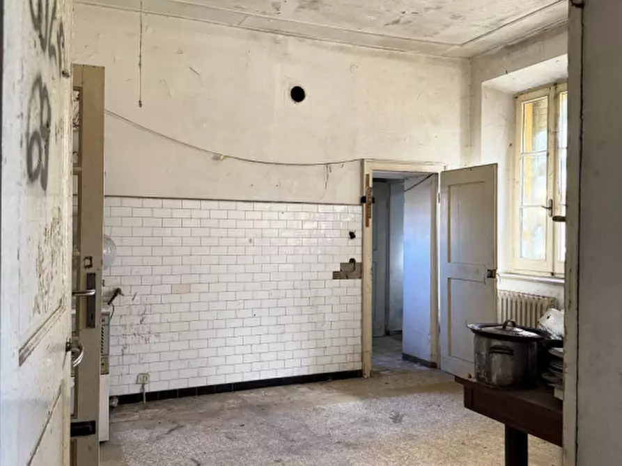 Immagine 17 di Villa in vendita  in Via Roma a Colorno