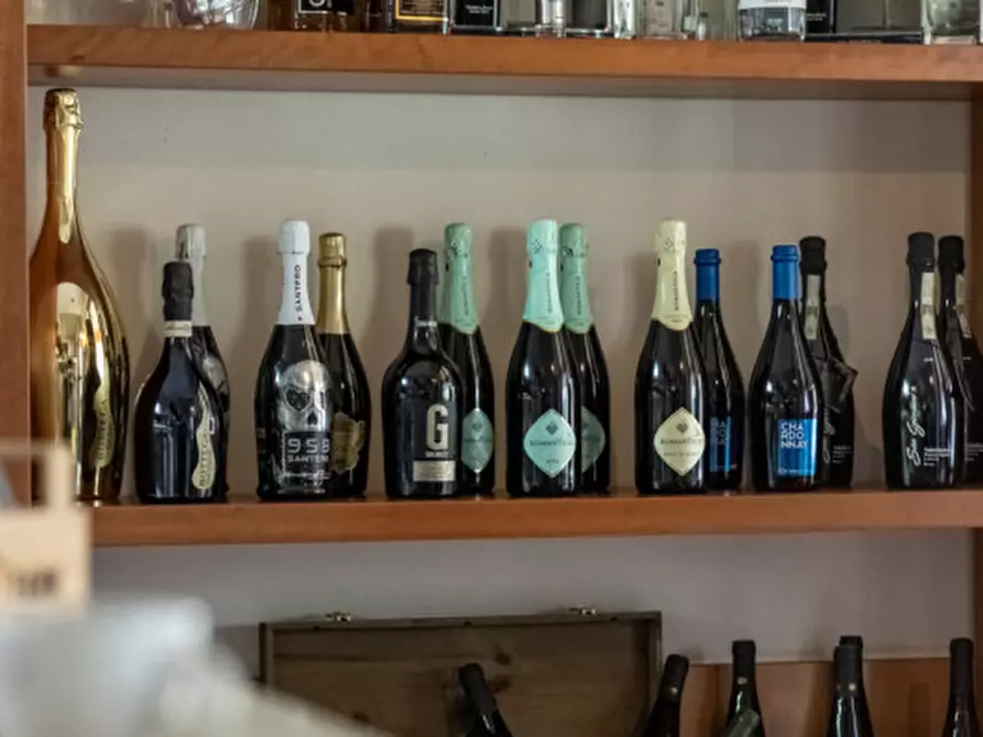 Immagine 18 di Attività commerciale in vendita  a Beverino