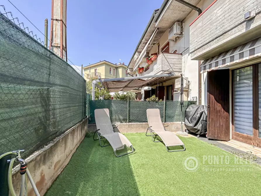 Immagine 12 di Villetta a schiera in vendita  in Via Lanaroli a Verona
