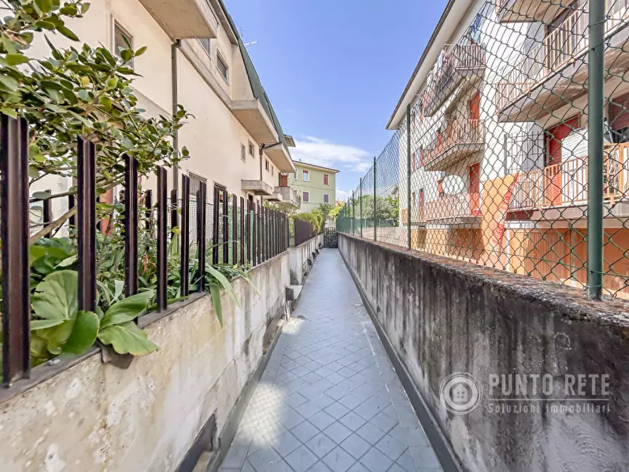 Immagine 40 di Villetta a schiera in vendita  in Via Lanaroli a Verona