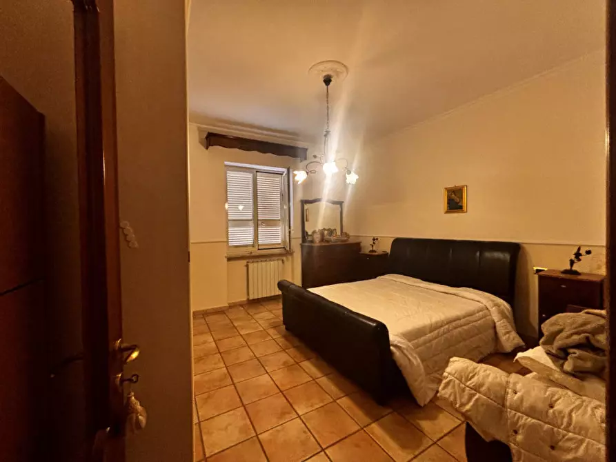 Immagine 3 di Appartamento in vendita  in via del nuoto n°2 a Torre Del Greco