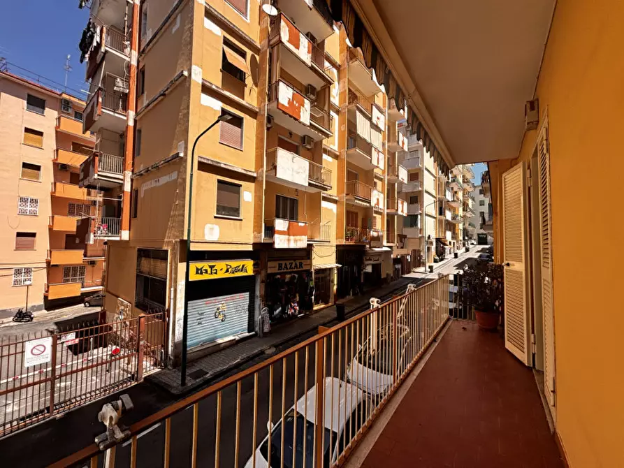Immagine 10 di Appartamento in vendita  in via del nuoto n°2 a Torre Del Greco