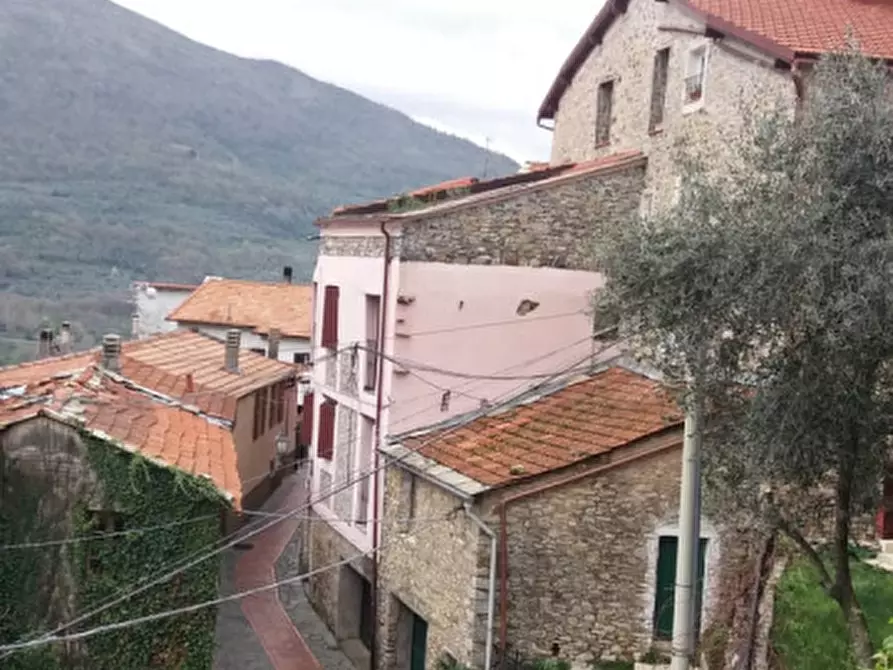 Immagine 2 di Appartamento in vendita  in via dell'oratorio caravonica a Caravonica
