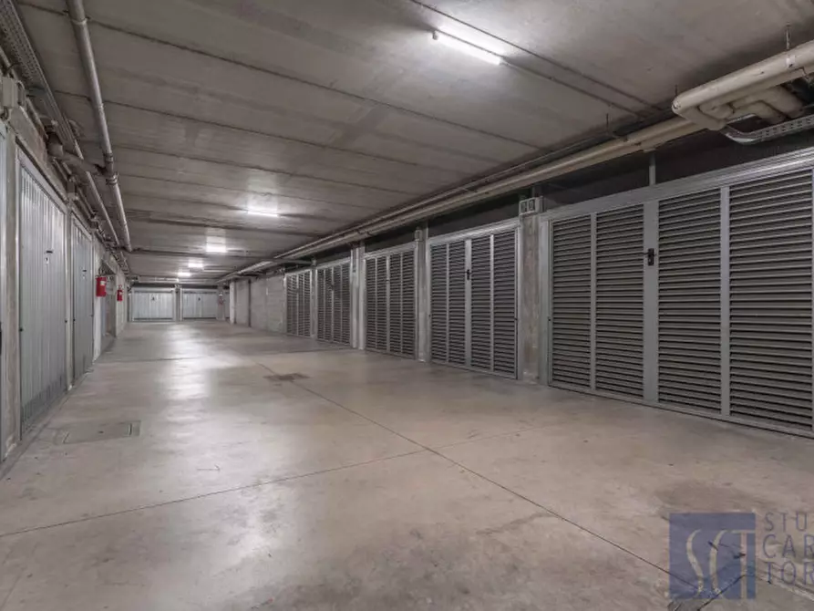 Immagine 29 di Appartamento in vendita  in VIA LUIGI ZERBI, 19 a Cerro Maggiore