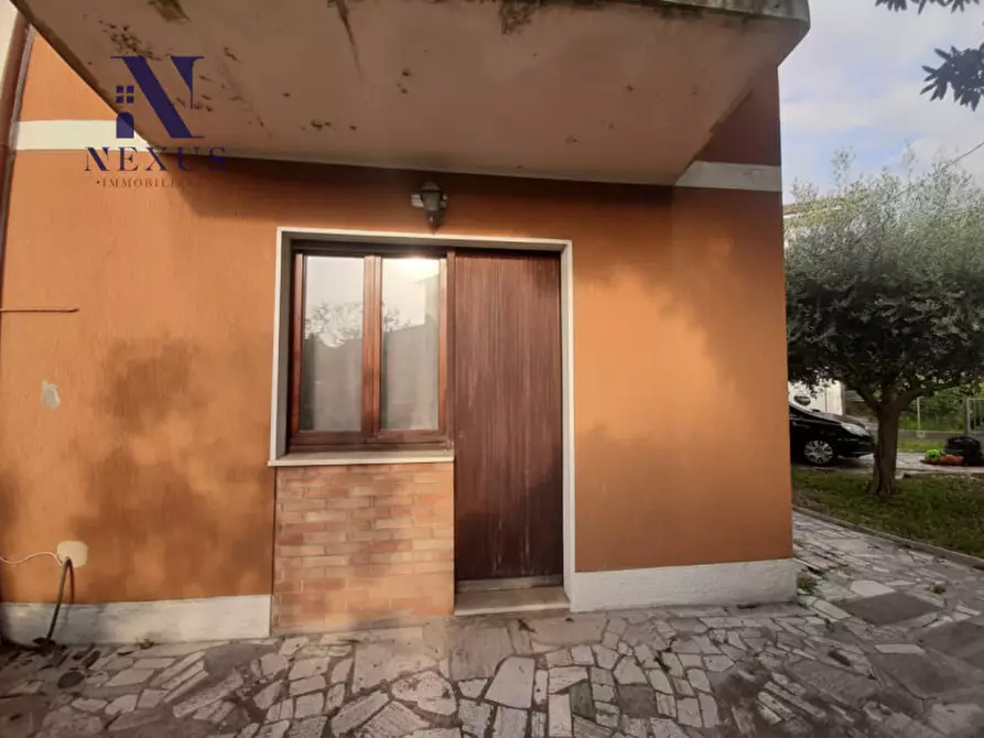 Immagine 4 di Appartamento in vendita  in via s eusebio a Fano