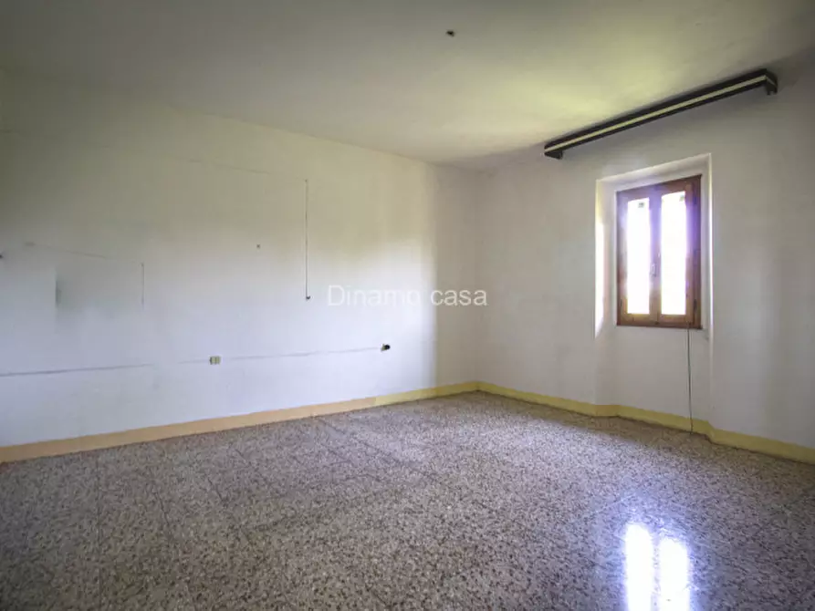 Immagine 9 di Rustico / casale in vendita  in vicolo del chiassarello a Prato