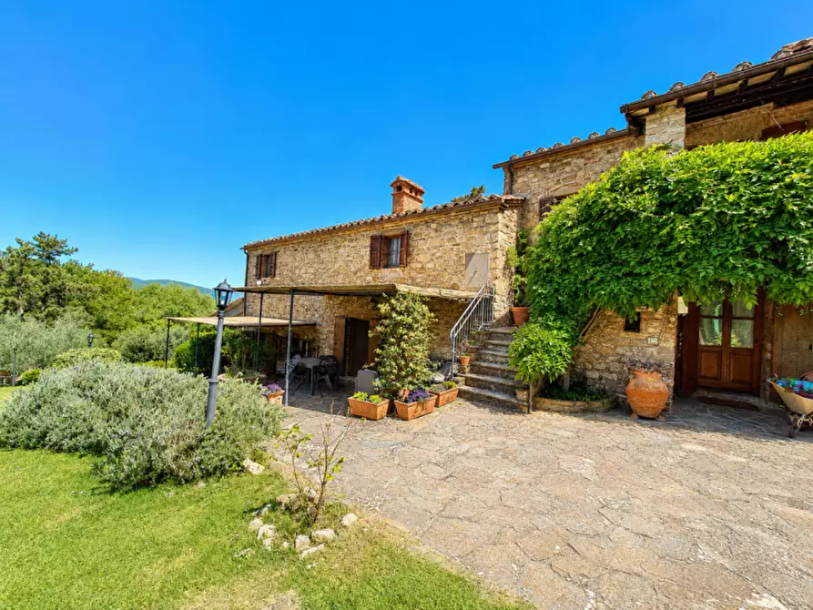 Immagine 2 di Rustico / casale in vendita  a Passignano Sul Trasimeno