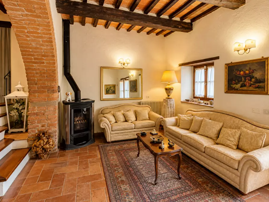 Immagine 8 di Rustico / casale in vendita  a Passignano Sul Trasimeno