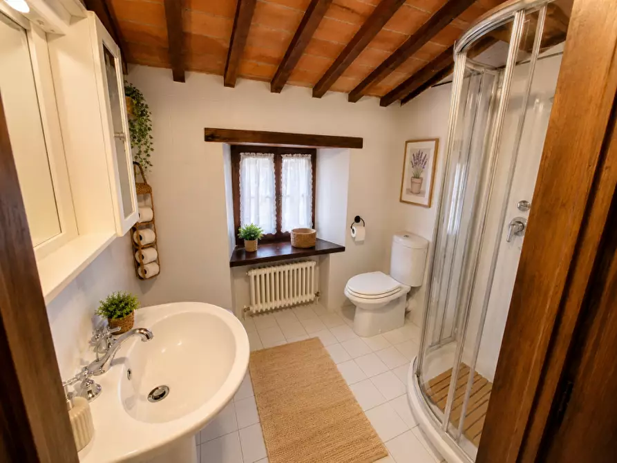 Immagine 13 di Rustico / casale in vendita  a Passignano Sul Trasimeno