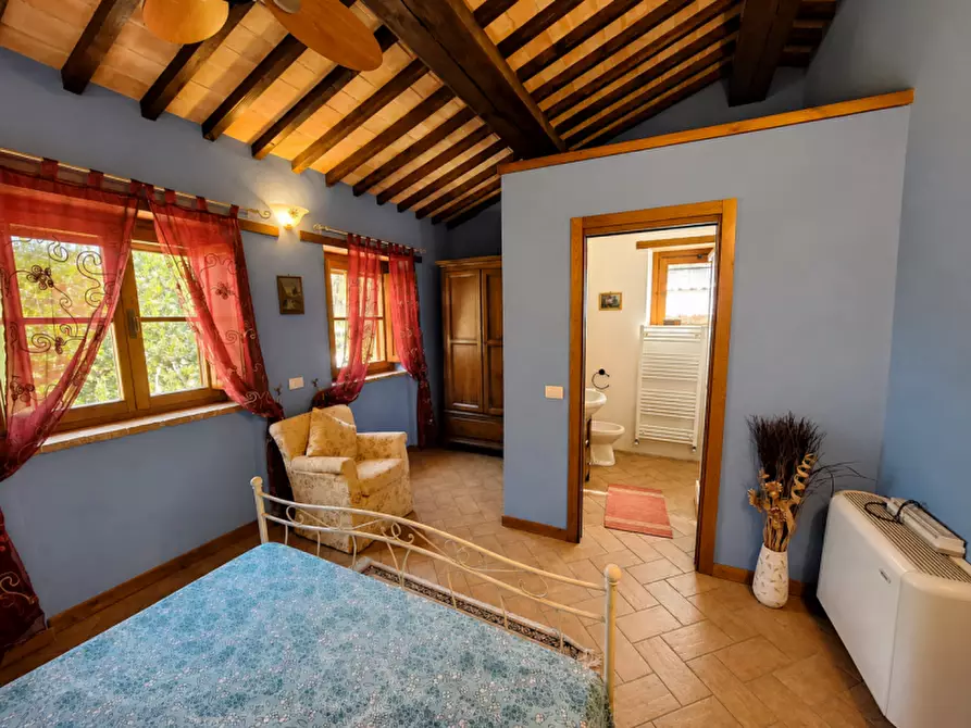 Immagine 17 di Rustico / casale in vendita  a Passignano Sul Trasimeno
