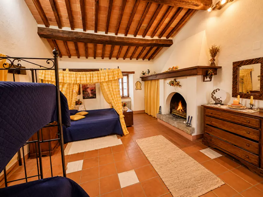 Immagine 19 di Rustico / casale in vendita  a Passignano Sul Trasimeno