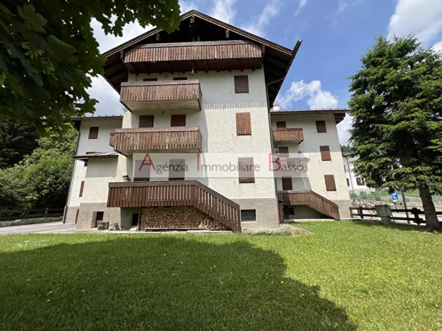 Immagine 19 di Appartamento in vendita  in VIA PECOL a Val Di Zoldo