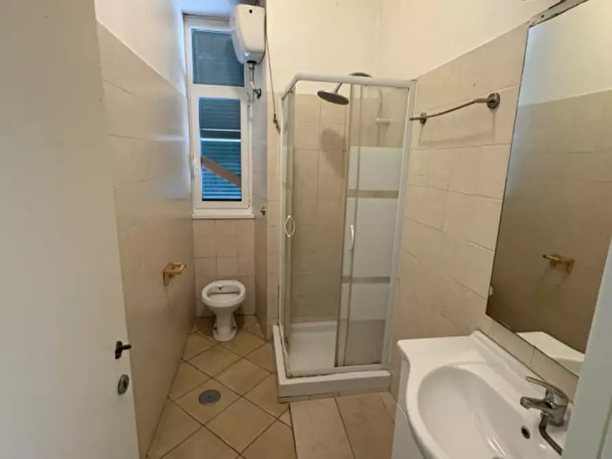 Immagine 4 di Appartamento in vendita  in Via Cino da Pistoia a Roma