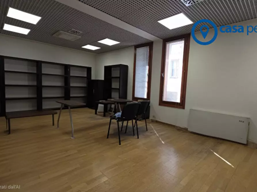 Immagine 3 di Ufficio in vendita  in Via Angeli a Rovigo
