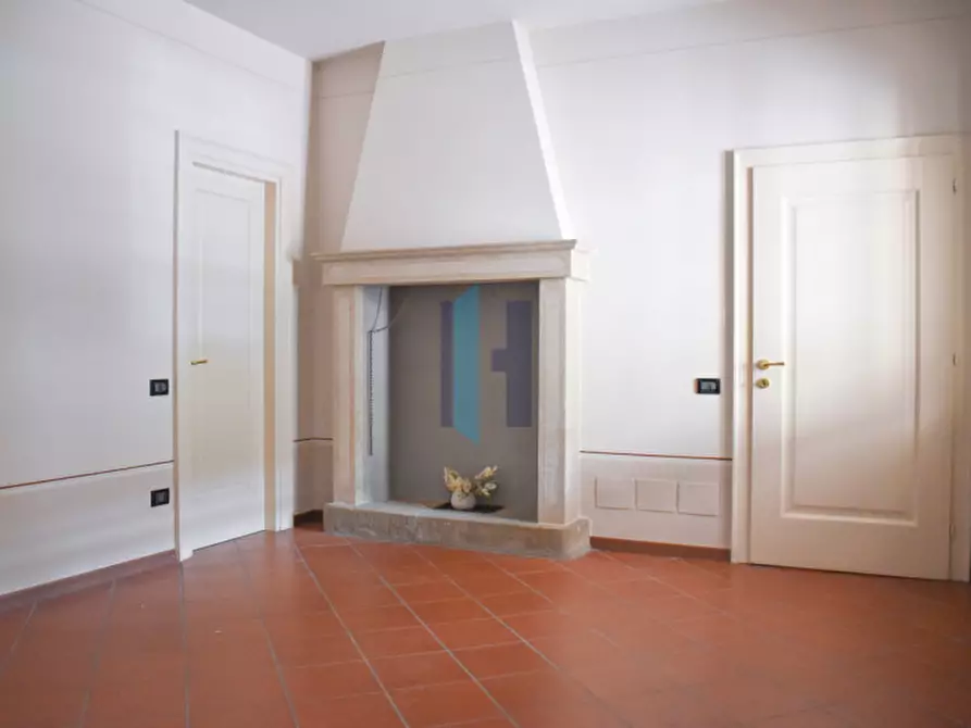 Immagine 2 di Ufficio in affitto  a Travagliato